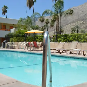 Musicland 2*, Palm Springs United States