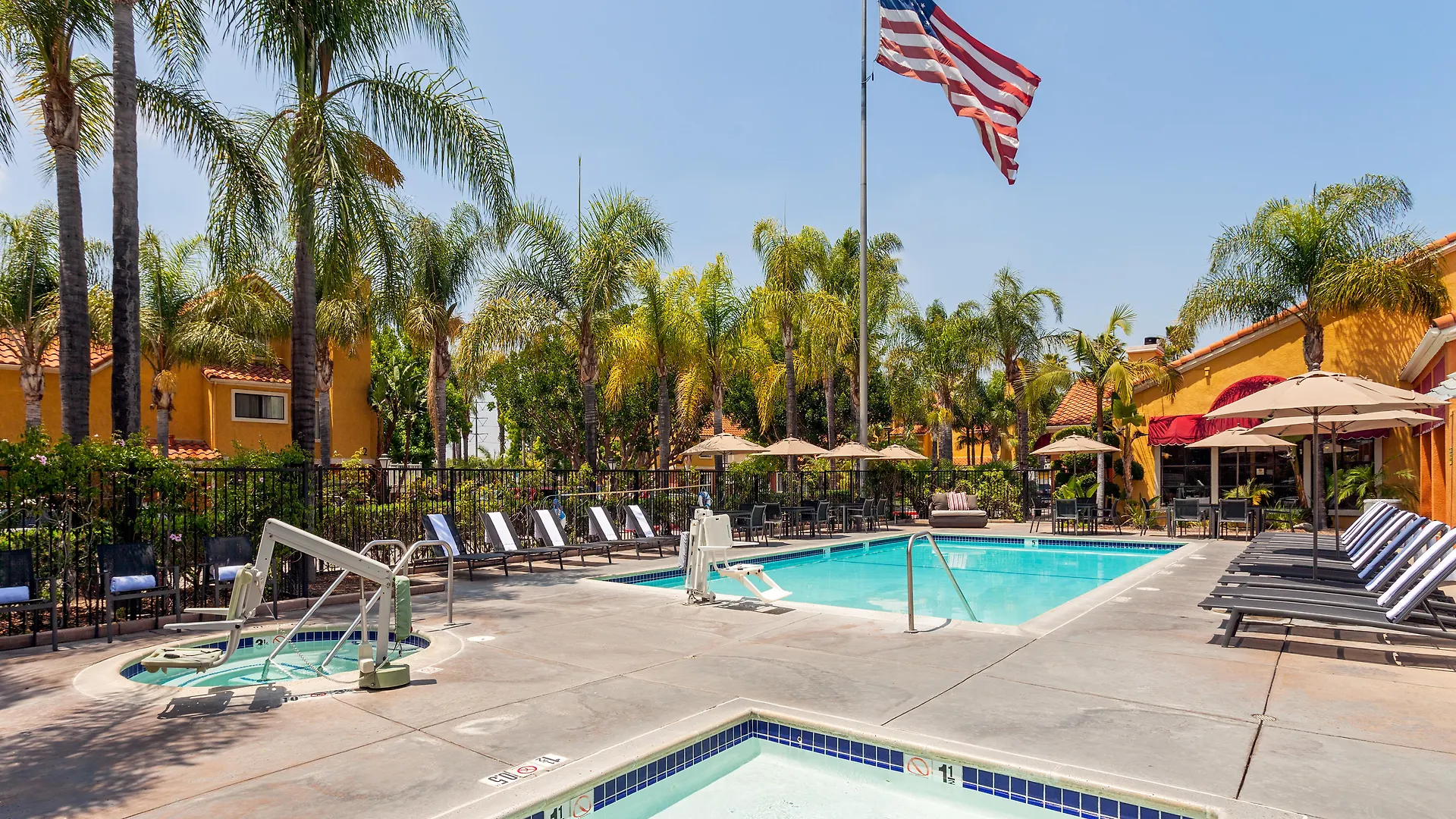 Clementine Hotel & Suites Anaheim