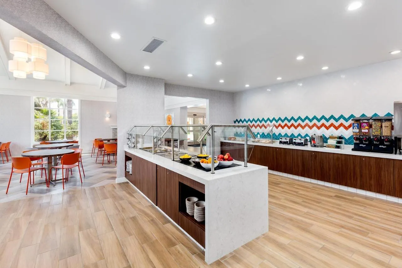 Clementine Hotel&Suites Anaheim 3*,