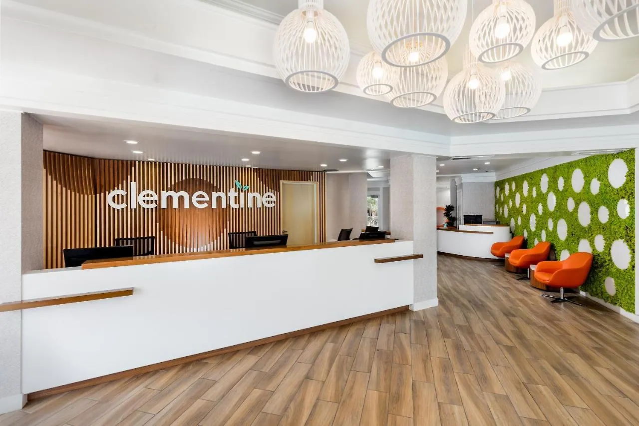 Clementine Hotel & Suites Anaheim 3*,