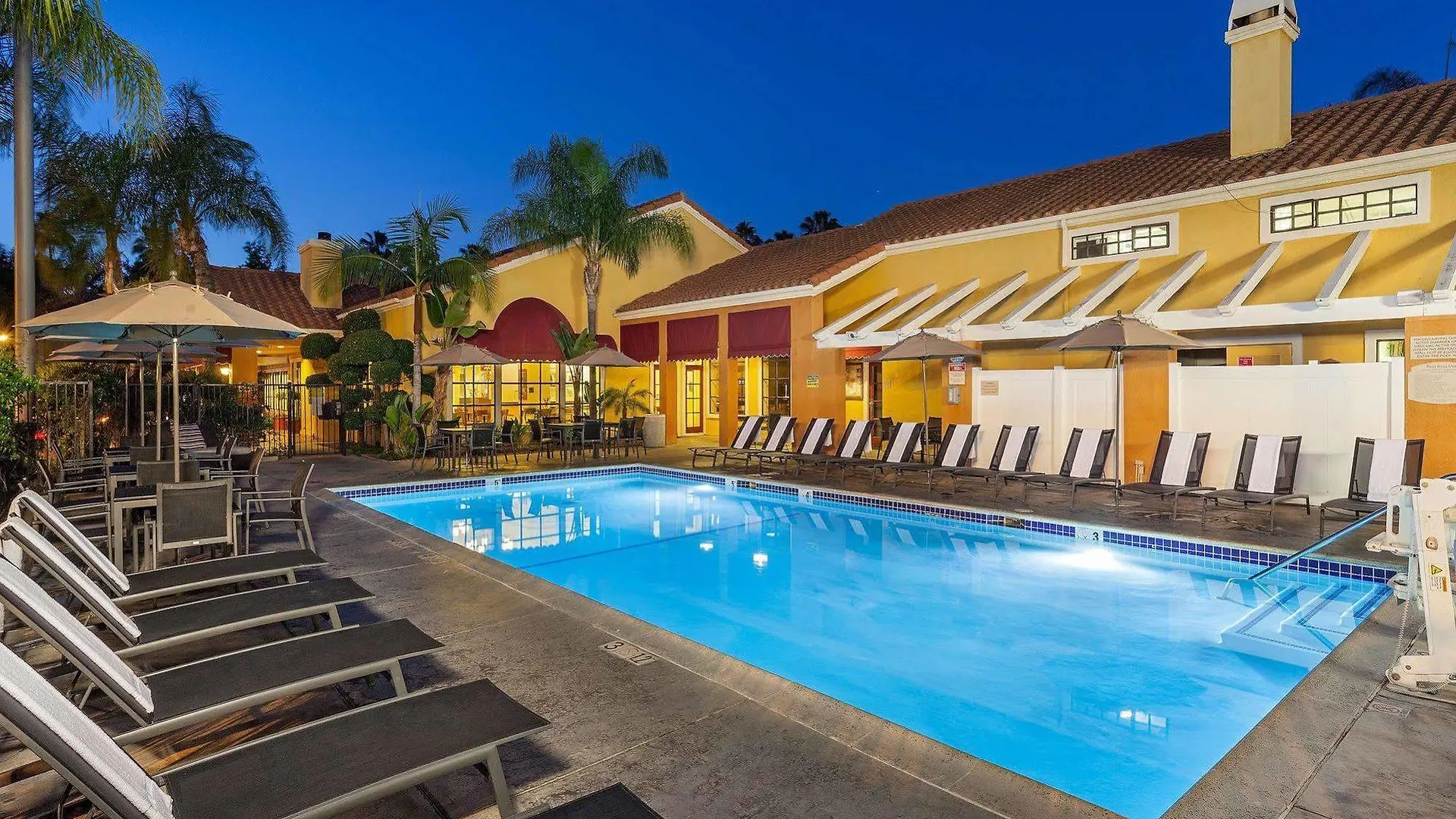 Clementine Hotel&Suites Anaheim