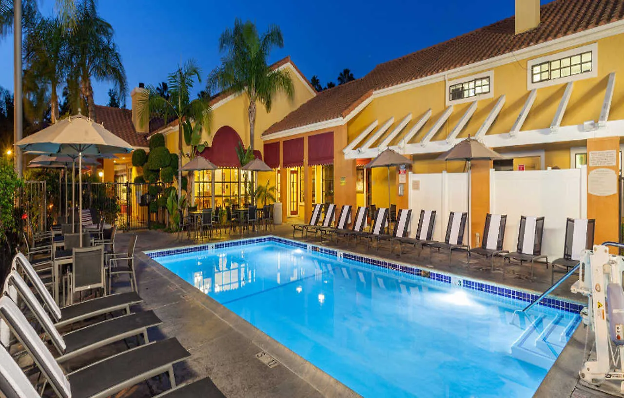 Clementine Hotel & Suites Anaheim 3*,