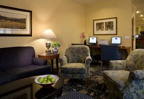 Clementine Hotel & Suites אנהיים